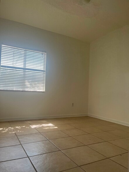 Building Photo - 522 Villa Del Sol Cir
