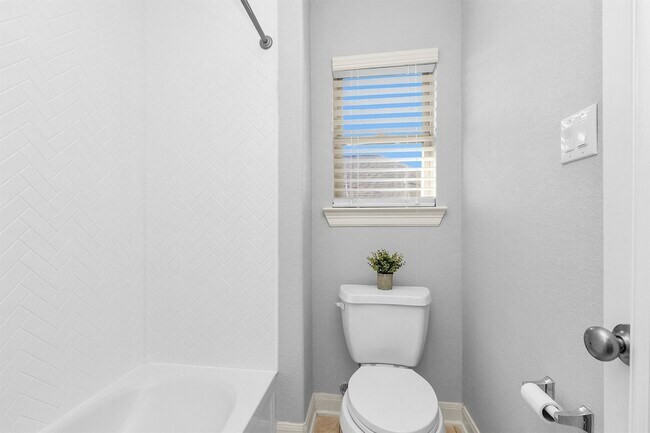 Building Photo - 30515 Mystic Canyon Dr