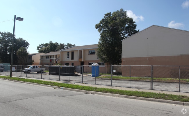 Building Photo - Oakview Apartments