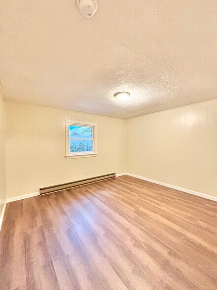 Building Photo - 201 Lexington St