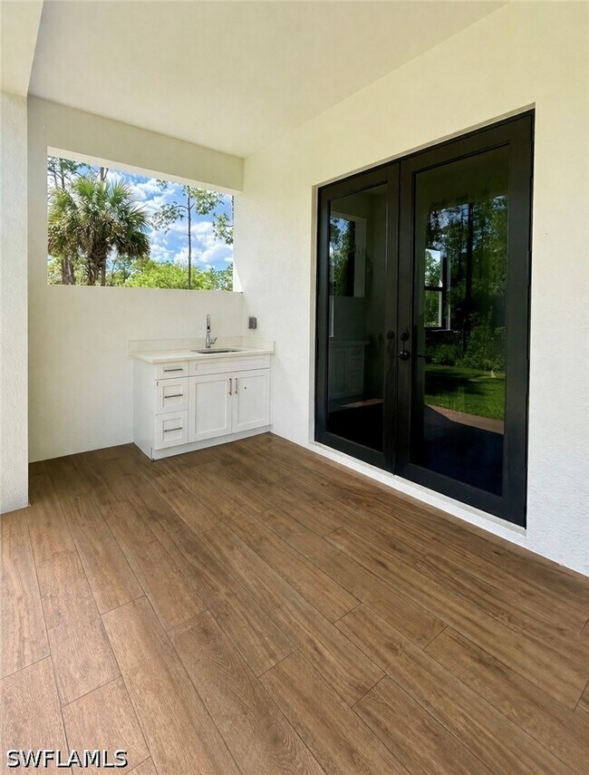 Building Photo - 3724 2nd Ave NE