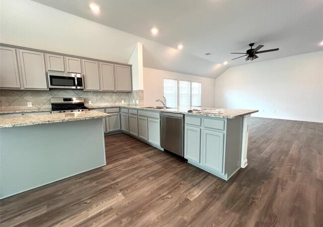 Building Photo - 3011 Azalea Pt