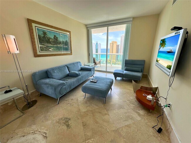 Building Photo - 16500 Collins Ave