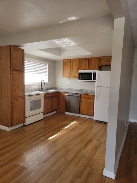 Building Photo - 5301 W Campbell Ave