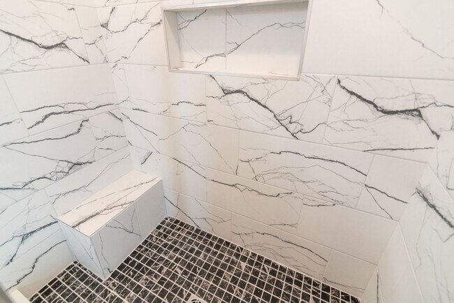 Building Photo - Gorgeous Single Family Home