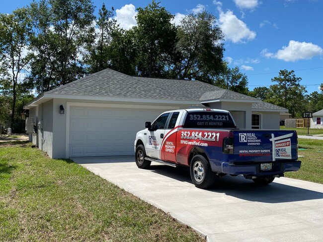 Building Photo - WILL NOT BE AVAILABLE TO SHOW TIL MID AUGU...