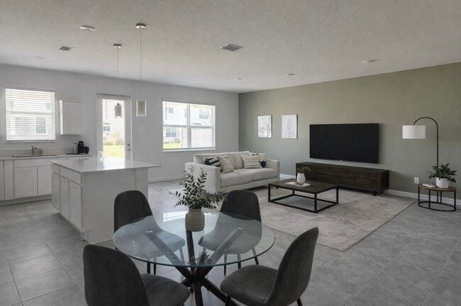 Building Photo - 337 Bogey Dr