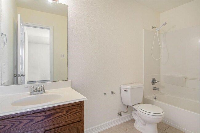 Building Photo - 19718 Summerlin Dr