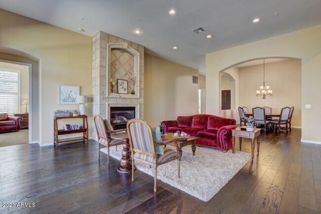 Building Photo - 8010 E Wingspan Way