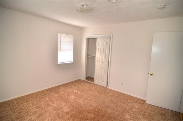 Building Photo - 2528 St Francis Ave