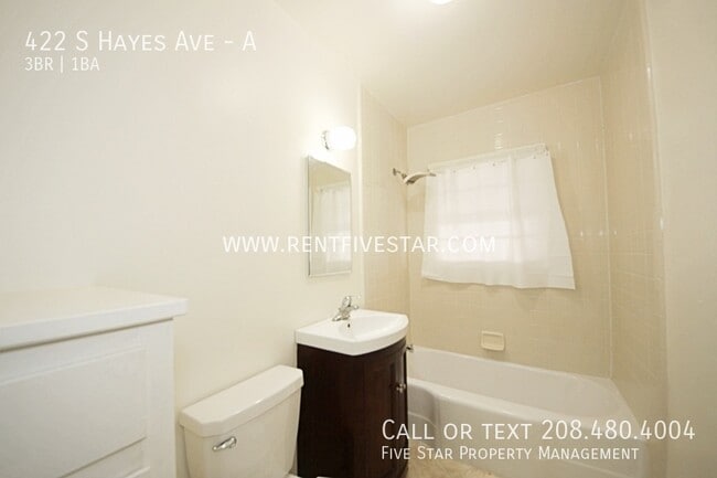 Building Photo - 422 S Hayes Ave