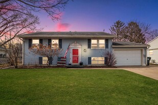 Building Photo - 3054 29th Ct S