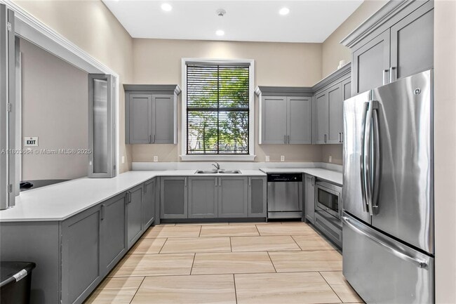 Building Photo - 9385 W 33rd Way