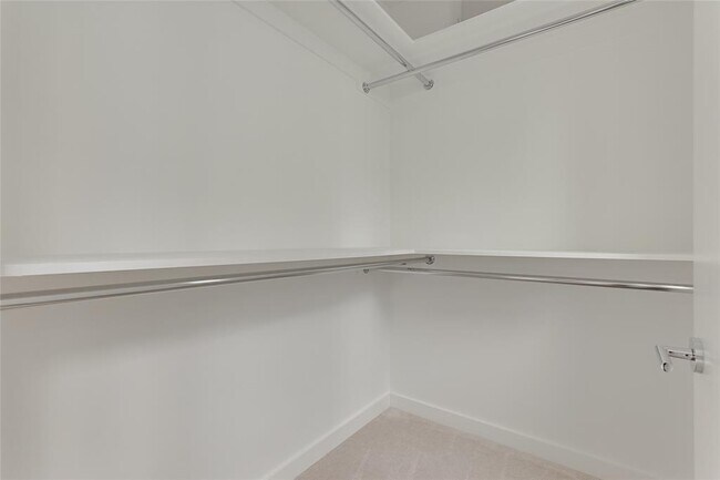 Building Photo - 1515 S Akard St