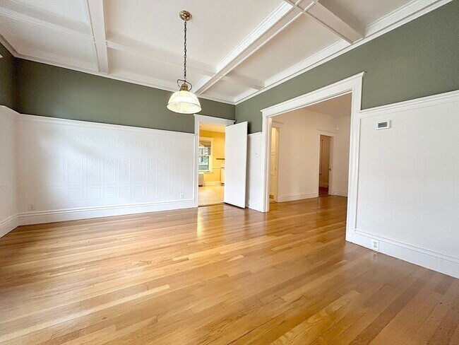 Building Photo - 82 Stearns Rd