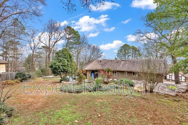 Building Photo - 373 Laredo Dr