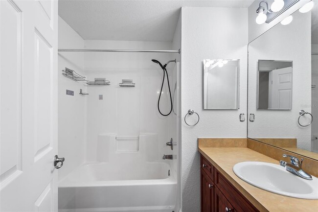 Building Photo - 418 Hancock Rd