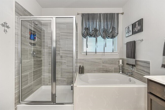 Building Photo - 4731 Creekside Hvn Trl