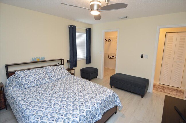 Building Photo - 10263 Gandy Blvd N