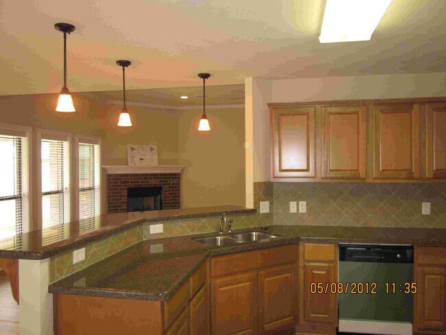 Building Photo - 1109 Pamplin Ct