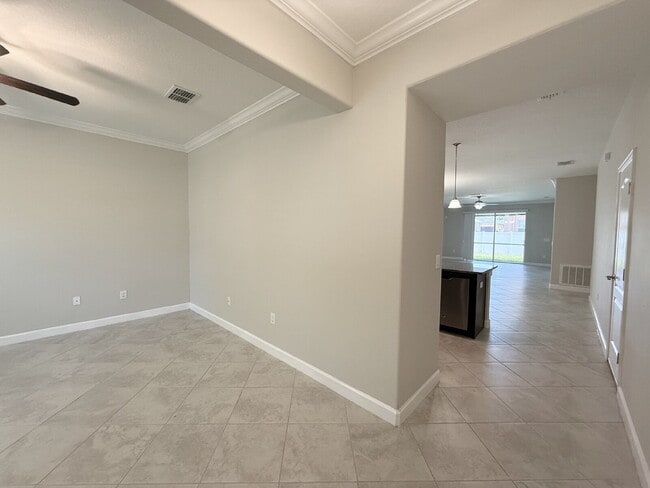 Building Photo - 2380 Bartolo Dr