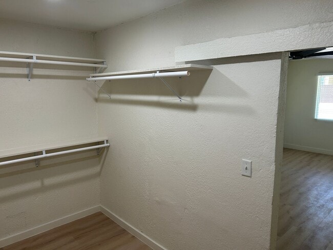 Building Photo - Move in Special!!  $500 off your first month for a lease signed by August 15, 2026 !!!Single leve...