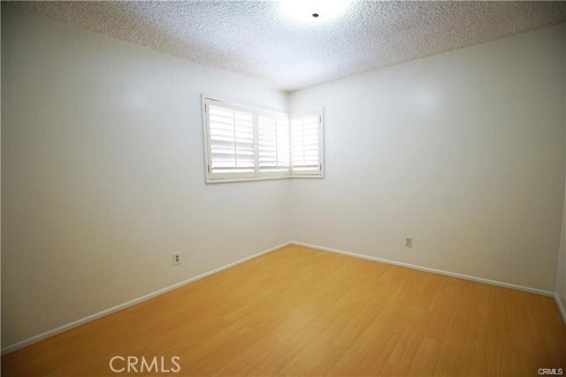 Building Photo - 6012 Oak Ave