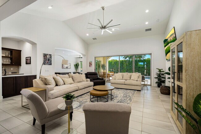 Building Photo - 81805 Four Seasons Pl