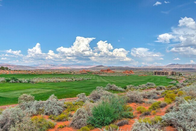 Building Photo - PETS ALLOWED!  Spacious & Modern 3-Bedroom Home for Rent Near Sand Hollow Reservoir