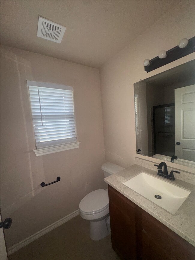 Building Photo - 10604 Royal Adrian Dr