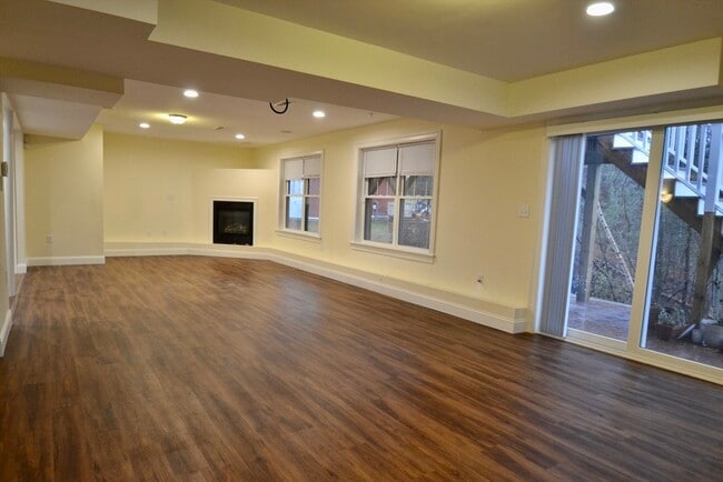 Building Photo - 8 Cheyenne Valley