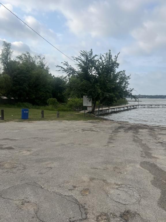 Building Photo - 1741 Bonnie Ct