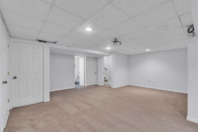 Building Photo - 41312 Maplewood Drive