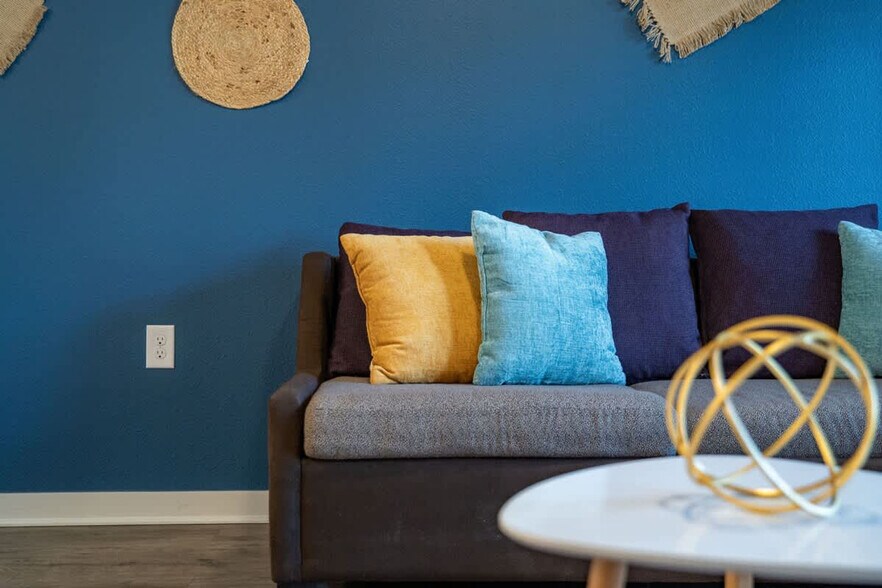 Building Photo - 14533 Star Water Rd