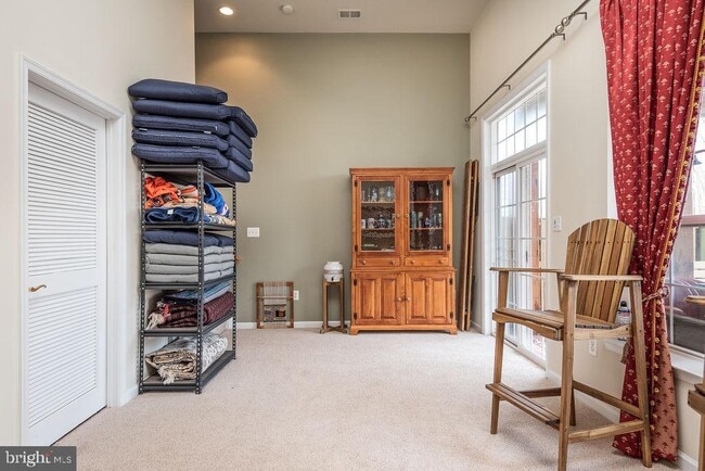 Building Photo - 9776 Corbett Cir