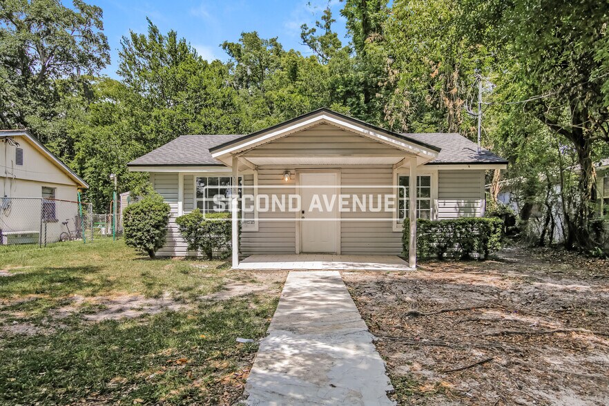 Primary Photo - 9159 4th Ave