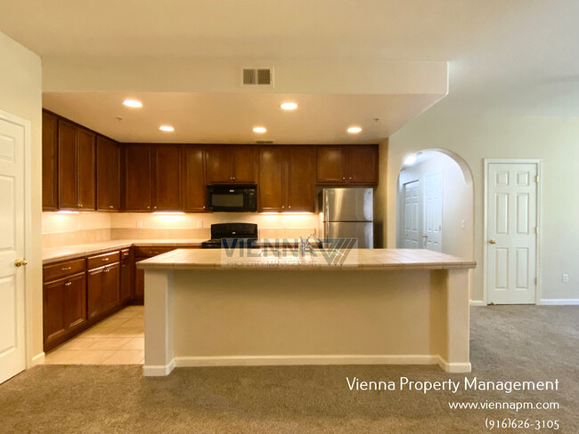 Building Photo - 6521 Hearthstone Cir