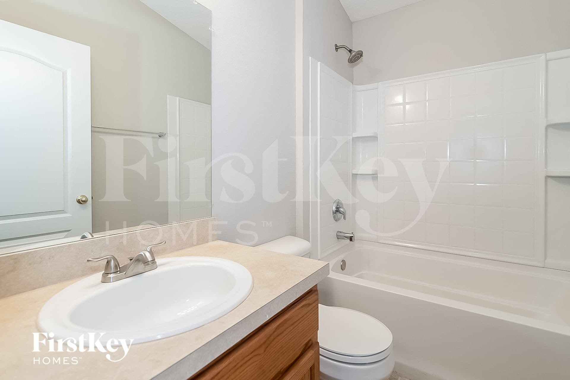 Building Photo - 2878 Woodstone Dr