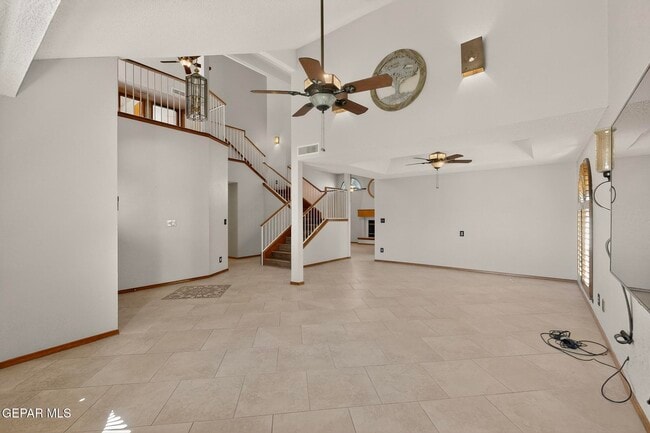 Building Photo - 851 Dulce Tierra Dr