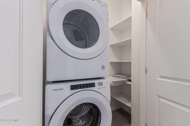 Building Photo - 20357 W Hillcrest Blvd