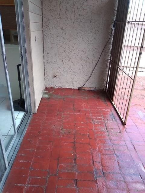 Building Photo - 4031 Henley Rd