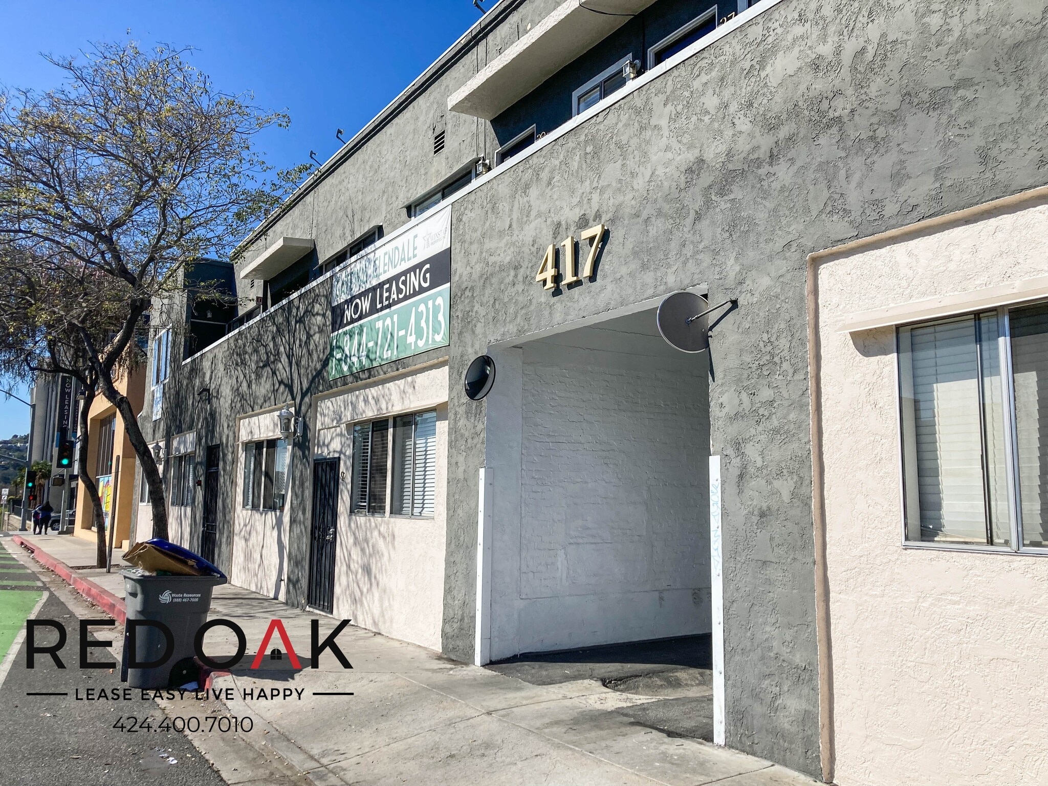 Building Photo - 417 W Los Feliz Rd