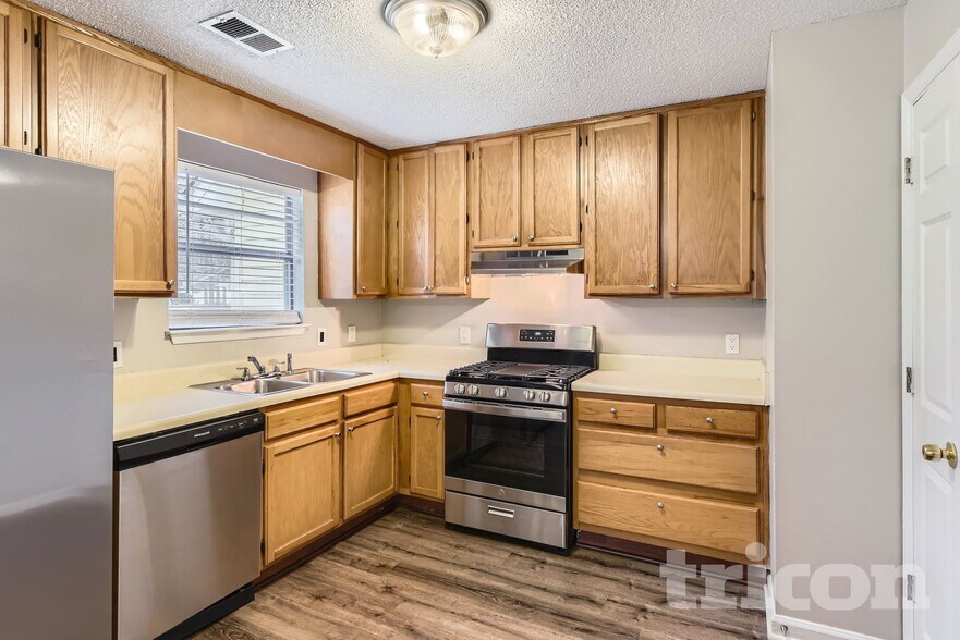 Building Photo - 80 Ridgewood Trail