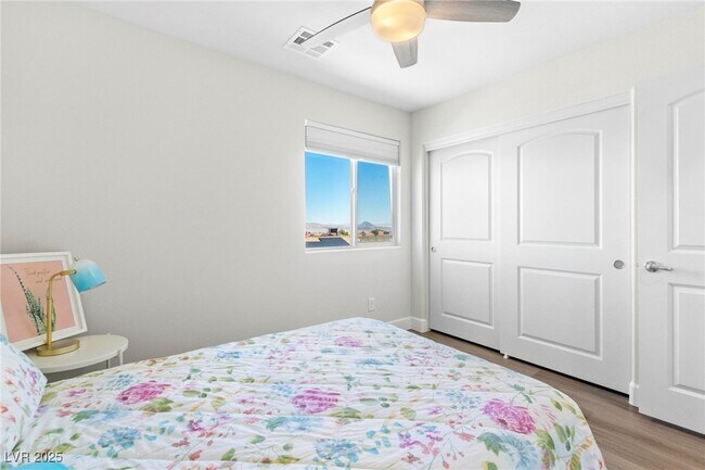 Building Photo - 302 Quail Dove Ave