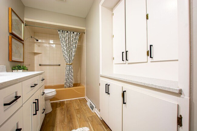 Building Photo - Beautifully Renovated with Lots of Space! 3 Bedroom / 2 Bath Ranch in Blair!