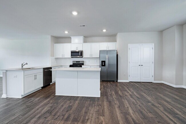 Building Photo - 2229 Horton Pk Dr