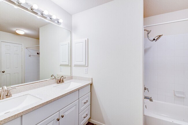 Building Photo - Marvelous 6bed 3.5 Bath Home in Cypress, TX!