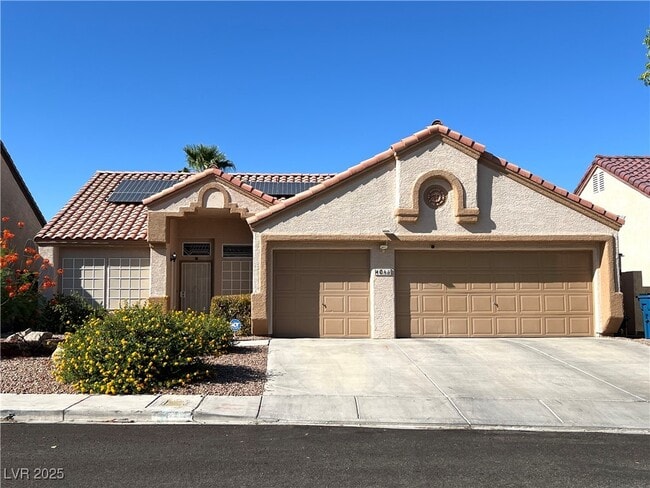 Primary Photo - 1044 Thornfield Ln