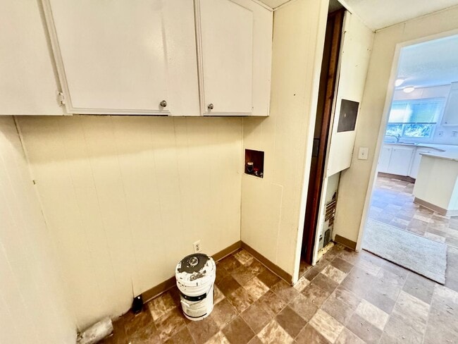 Building Photo - Large Yard 3bd 2ba Home in Long Beach!