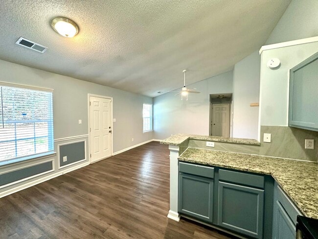 Building Photo - 8200 Reames Rd